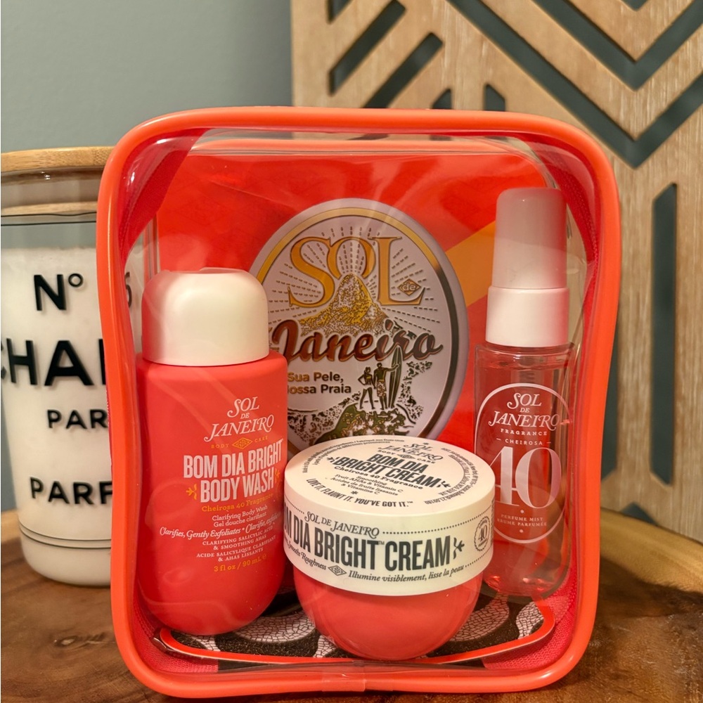 Sol de Janeiro Body Wash Set - Vibrant Orange and White $28